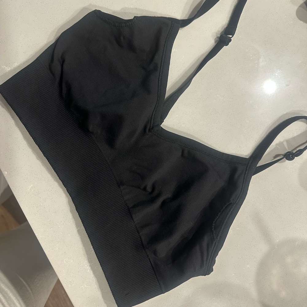 Lulu lemon black sports bra